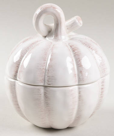 Pumpkin (Antique White) Covered Soup Bowl