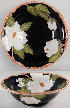 Magnolia Charm 11" Round Serving Bowl