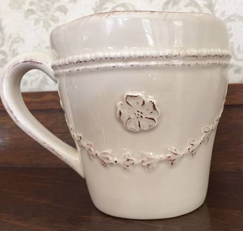 Vendome Buff Mug