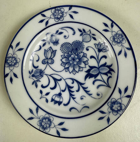 Floraine (Blue Onion) Butter Pat
