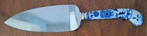 Floraine (Blue Onion) Pie Server with Stainless Blade
