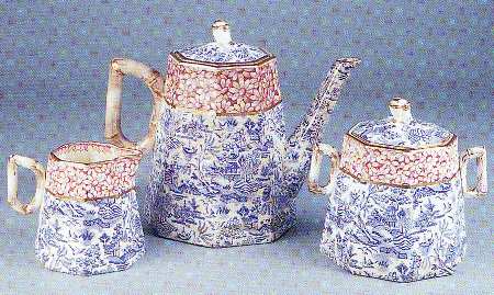 Daisy Red and Blue Creamer