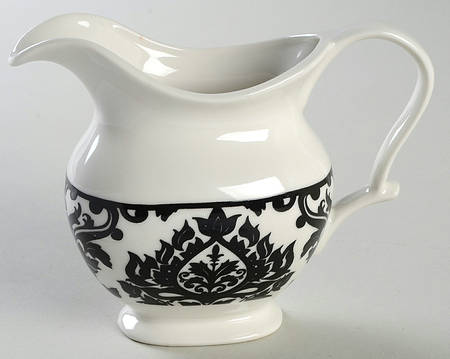 Muse Black Creamer
