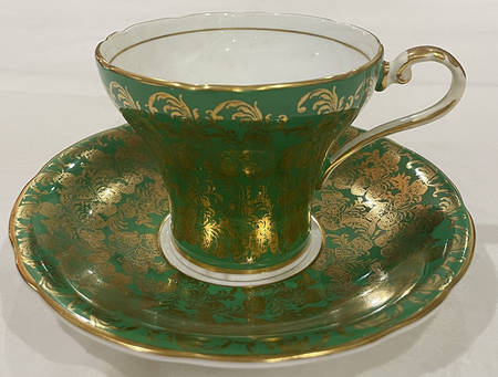 C869 Green Flat Cup & Saucer Set
