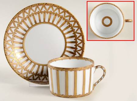 Vannerie Gold Flat Cup & Saucer Set