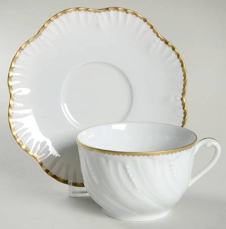 Simple Dentelle Flat Cup & Saucer Set