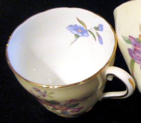 H370 Footed Cup