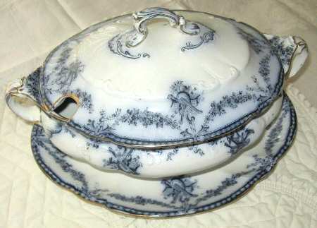 Louis XVI Tureen & Lid w/Underplate