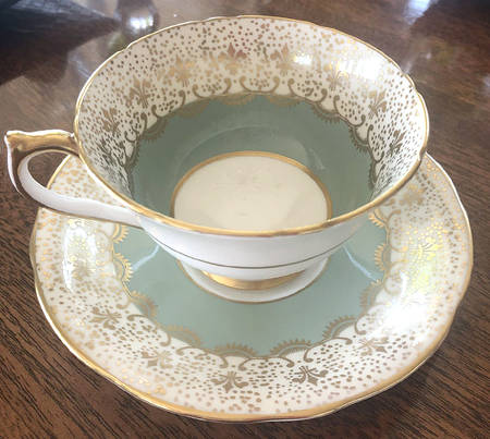 1692 Footed Cup & Saucer Set