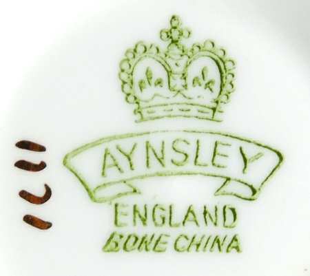 1171 Footed Cup
