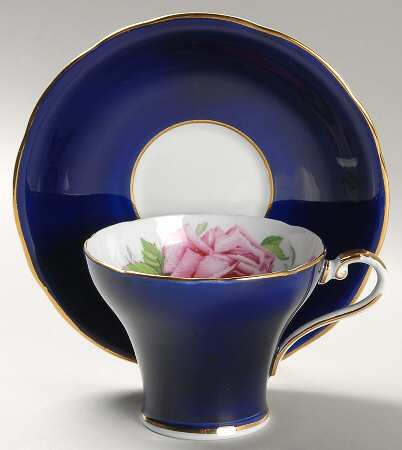 C957 Footed Cup & Saucer Set