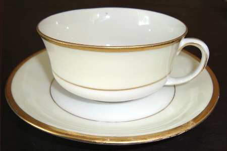 ALT613 Flat Cup & Saucer Set