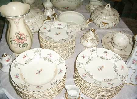Jeanette (Scalloped) Large Rim Soup Bowl