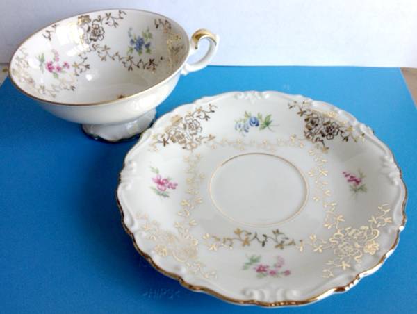 Jeanette (Scalloped) Footed Cup & Saucer Set