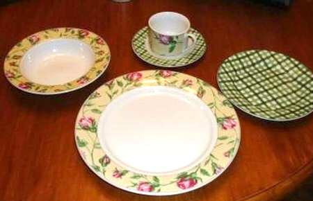Gingham Rose Flat Cup & Saucer Set