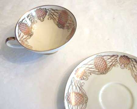1138 Footed Cup
