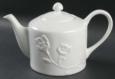 Delphine Teapot & Lid