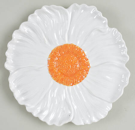 Figural Daisy Salad/Dessert Plate