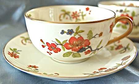 AHR870 Footed Cup & Saucer Set