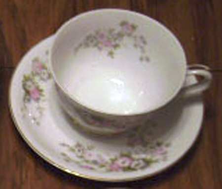 ALB23 Footed Cup & Saucer Set