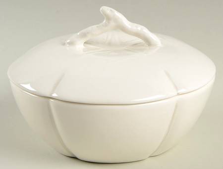 Waverly Shell Covered Soup Bowl