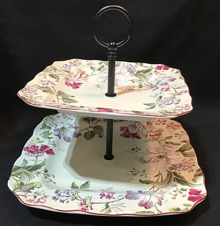 Gisela 2 Tiered Serving Tray (Dinner & Salad Plate)