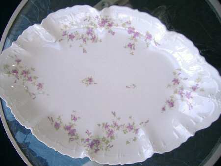 AUS421 17" Oval Serving Platter