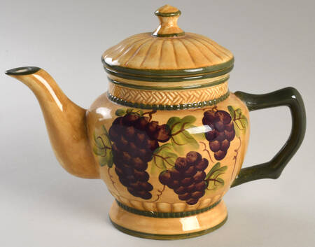 Grape Pattern Teapot & Lid