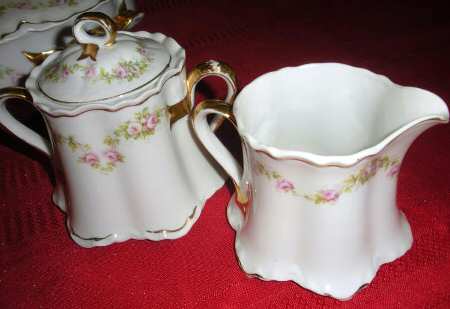 3211 Sugar Bowl & Lid