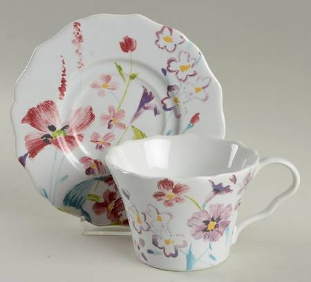 Garden Beauty Flat Cup & Saucer Set