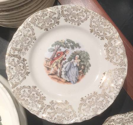 AU9 Bread & Butter Plate