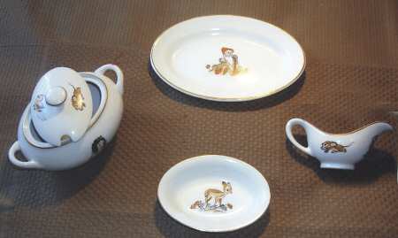 ARA151 Toy Gravy Boat