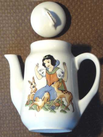 ARA151 Toy Coffee Pot and Lid