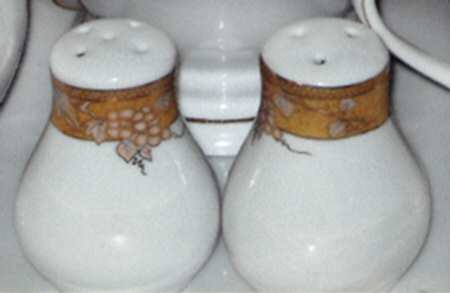 AJZ2 Salt & Pepper Set