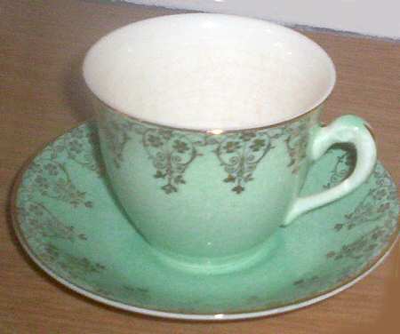 AYN245 Flat Cup & Saucer Set