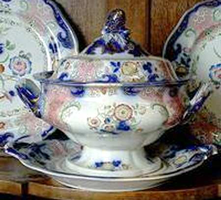 1669 Tureen &  Lid