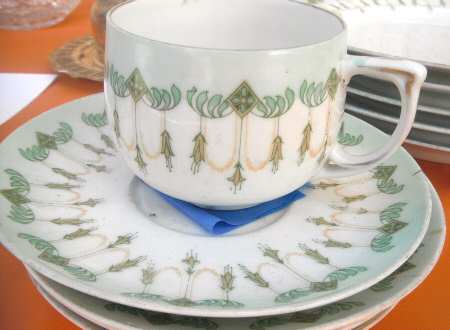 ALT663 Flat Cup & Saucer Set