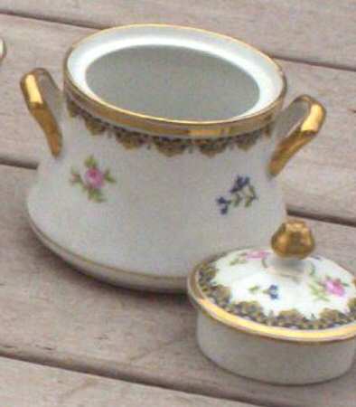 Ahr940 Sugar Bowl & Lid