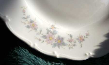 ALT667 Dinner Plate