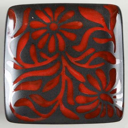 Daisy Red Square Salad Plate