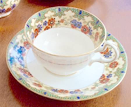 A4858 Footed Cup & Saucer Set
