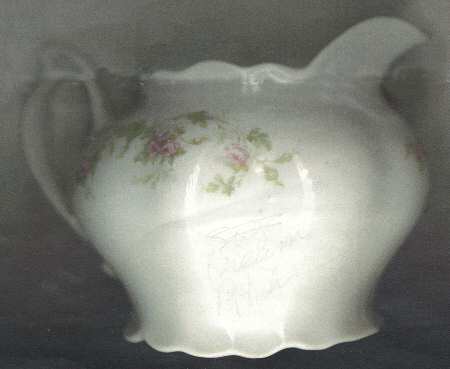 ALT682 Creamer