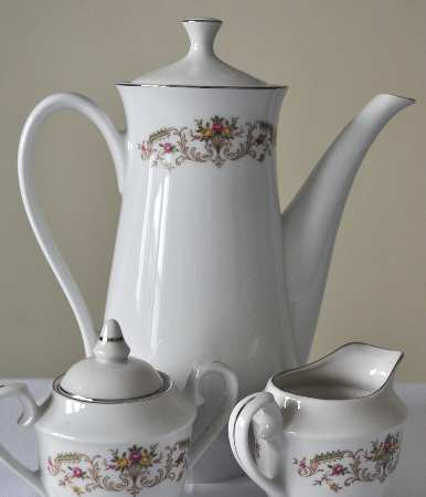 ART45 Coffee Pot & Lid