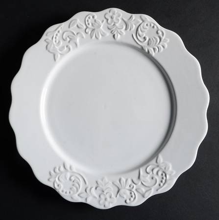 Bianca Petals White Dinner Plate