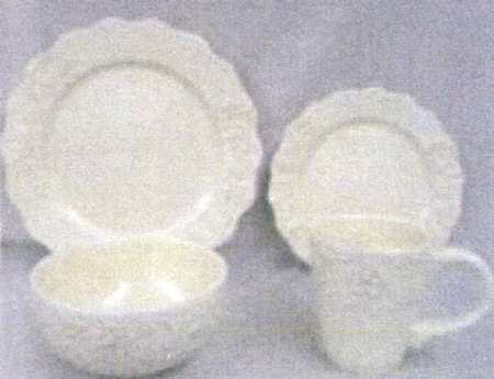 Bianca Petals Cream Dinner Plate