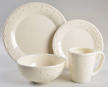 Genevieve Cream 4 Piece Place Setting