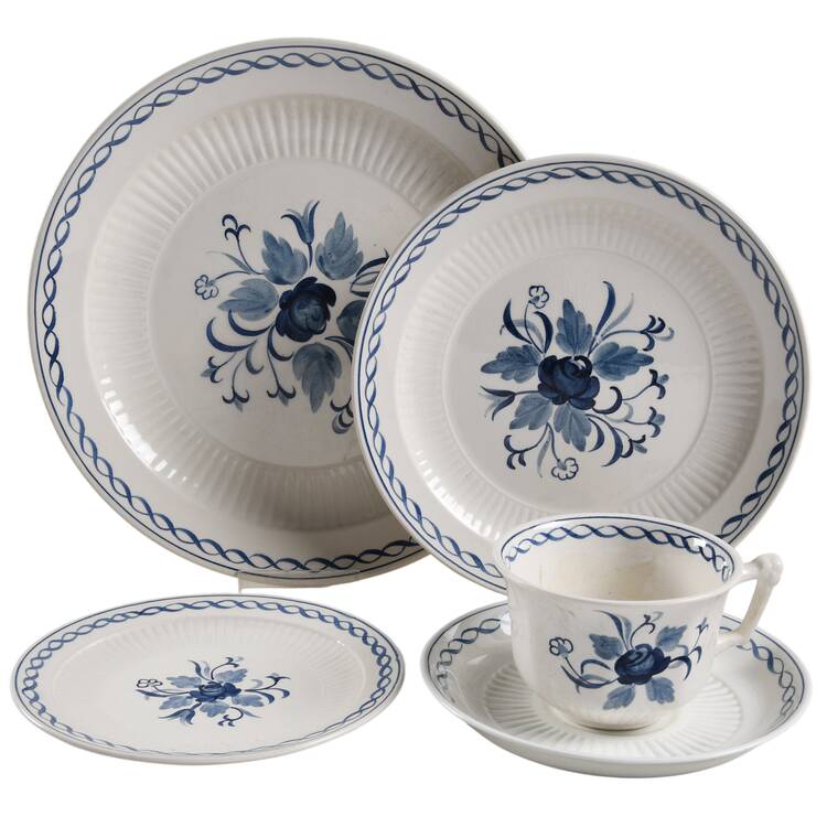 Baltic Blue (Older, Cream) 5 Piece Place Setting