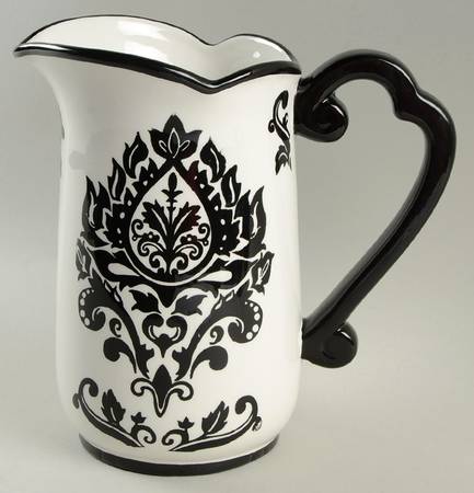 Damask Black 64 Oz Pitcher