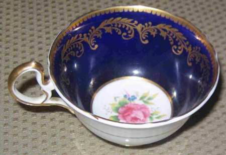 C901 Footed Cup