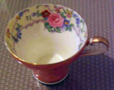 B5168 Footed Cup